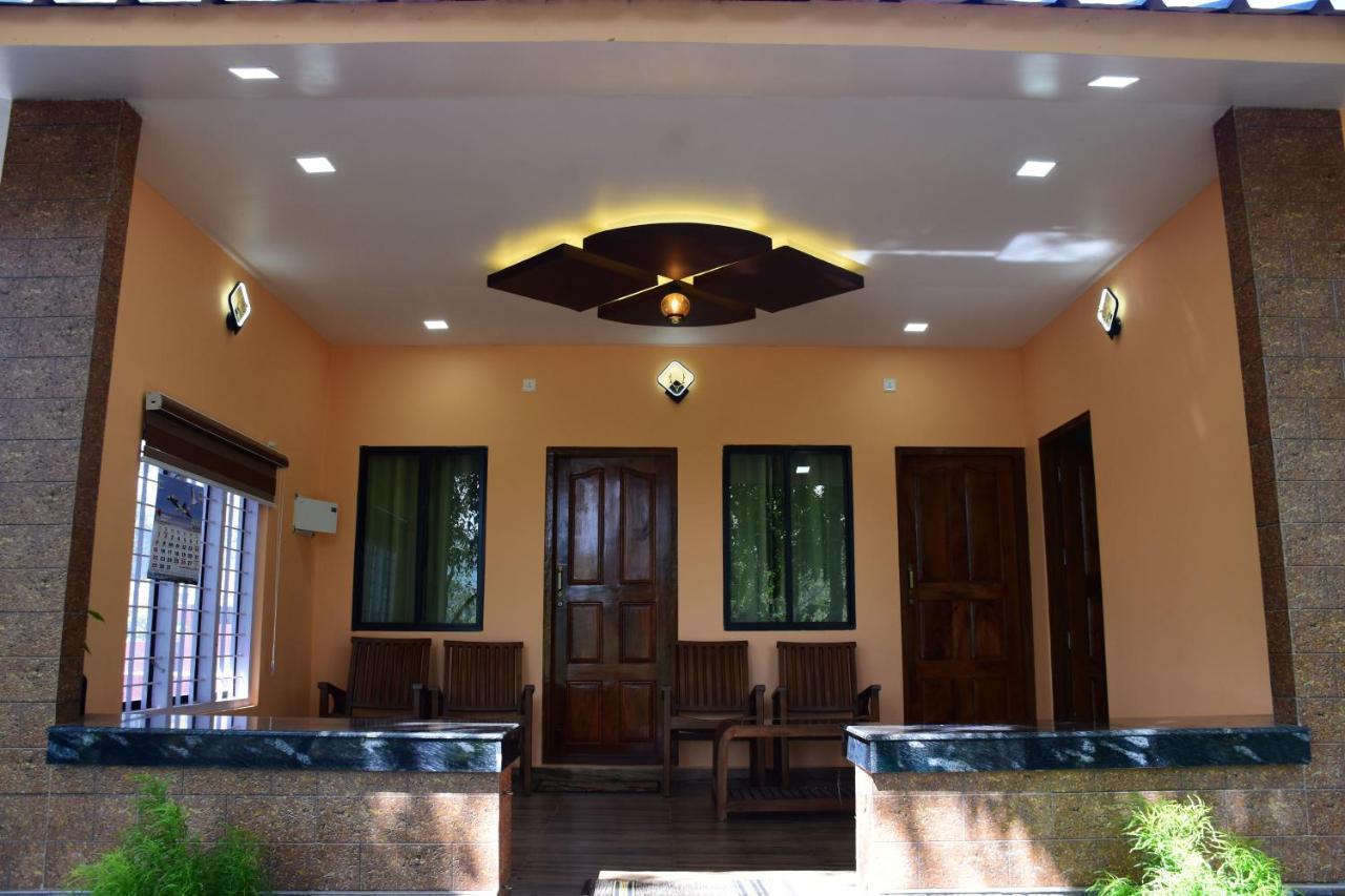 Spathodea Vagamon Extérieur photo