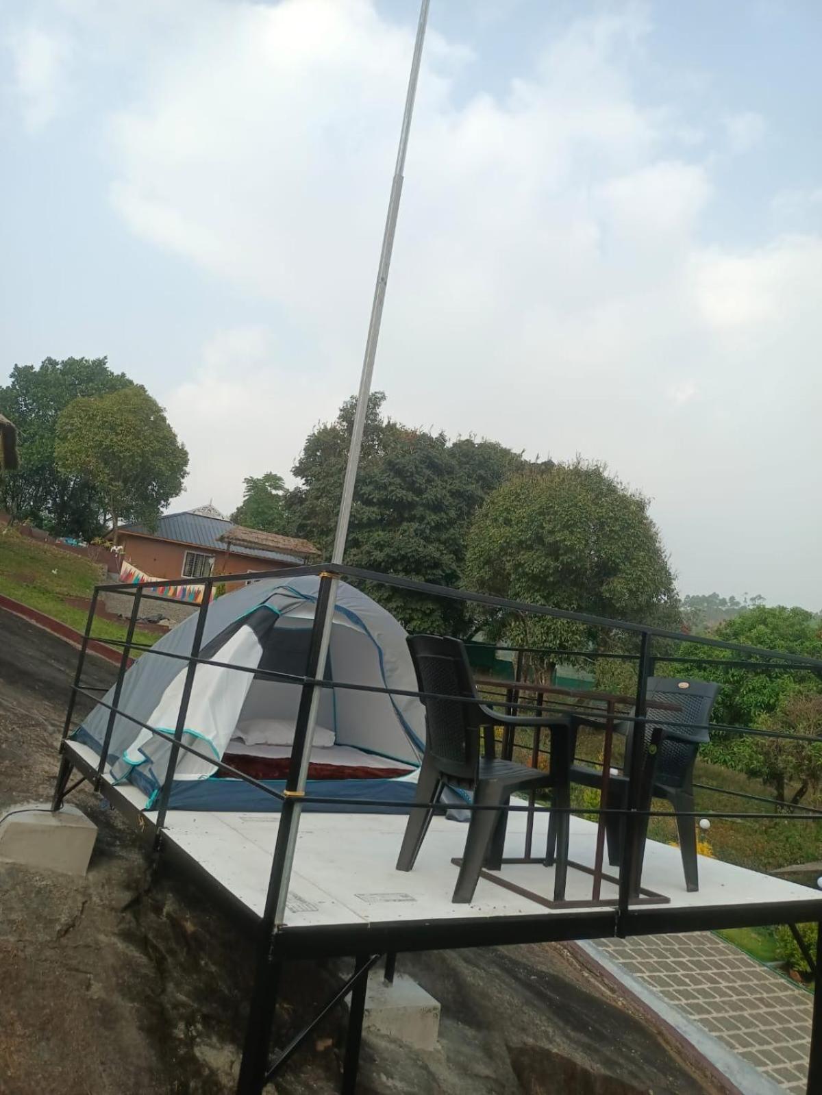 Spathodea Vagamon Extérieur photo