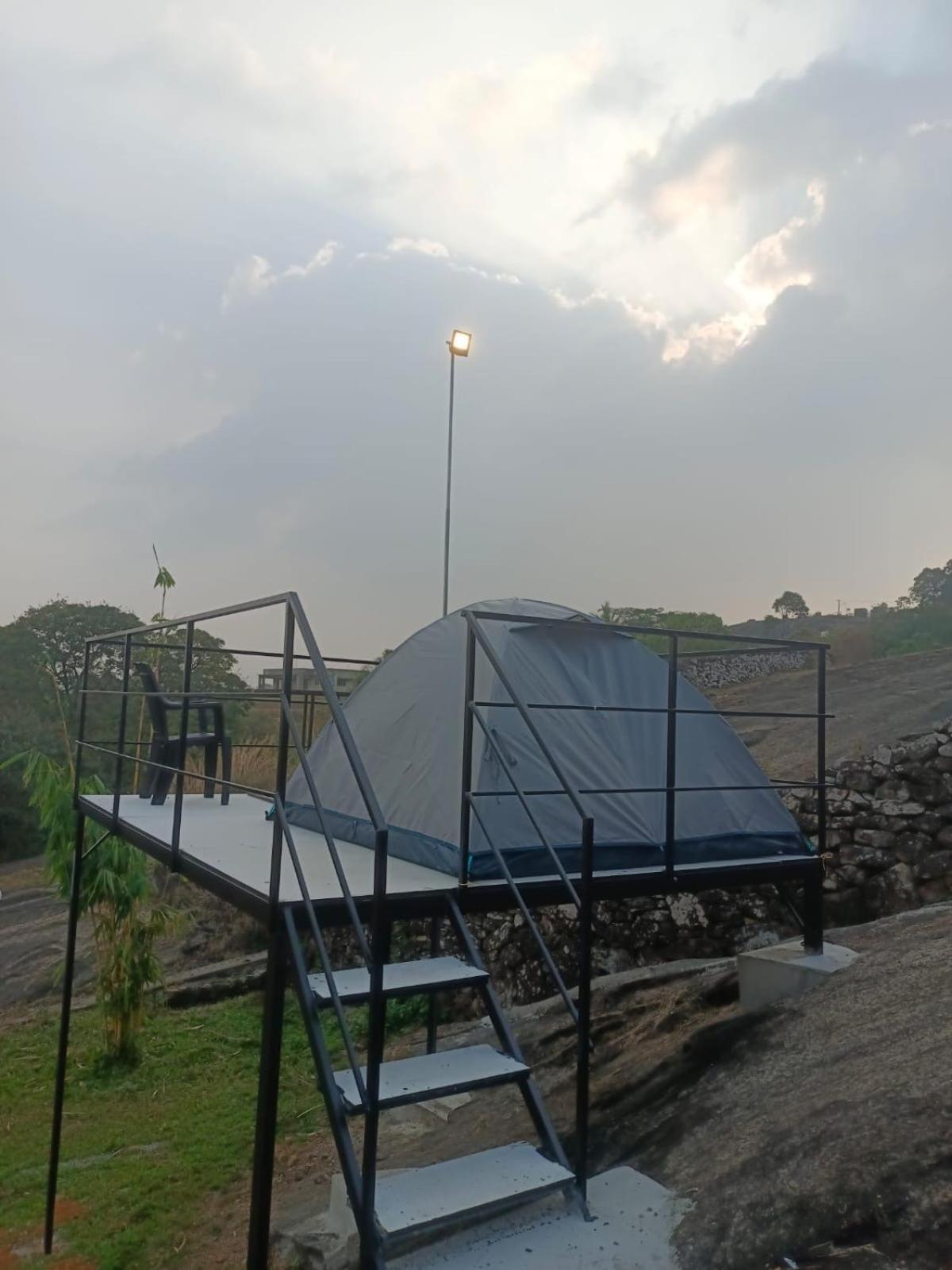Spathodea Vagamon Extérieur photo